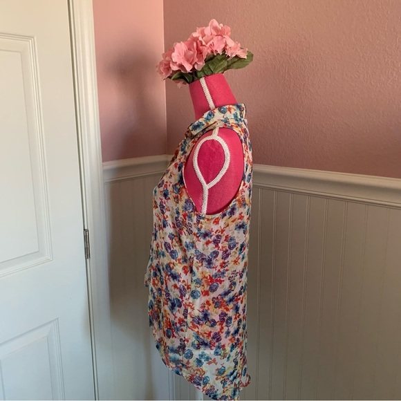 👗Bright chiffon sleeveless women’s blouse, size M, EUC - Picture 2 of 6